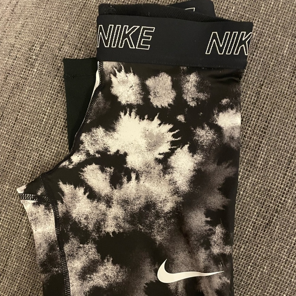 Nike Pro Leggings Youth Small